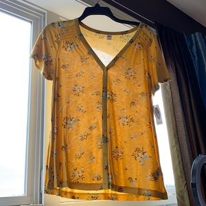 NWT Old Navy yellow floral blouse